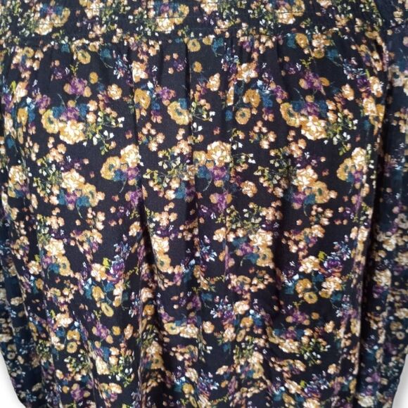 WESTPORT BLACK, PURPLE, & CREAM FLORAL OFF-THE-SHOULDER BLOUSE SZ.XL EUC - Picture 2 of 7